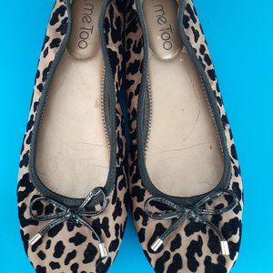 ME TOO brand black & leopard ballet flats w bow!